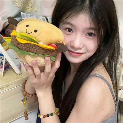 艳女新装